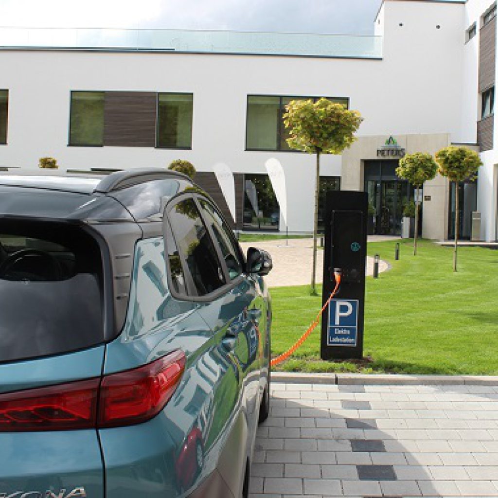PETERS Ladestation