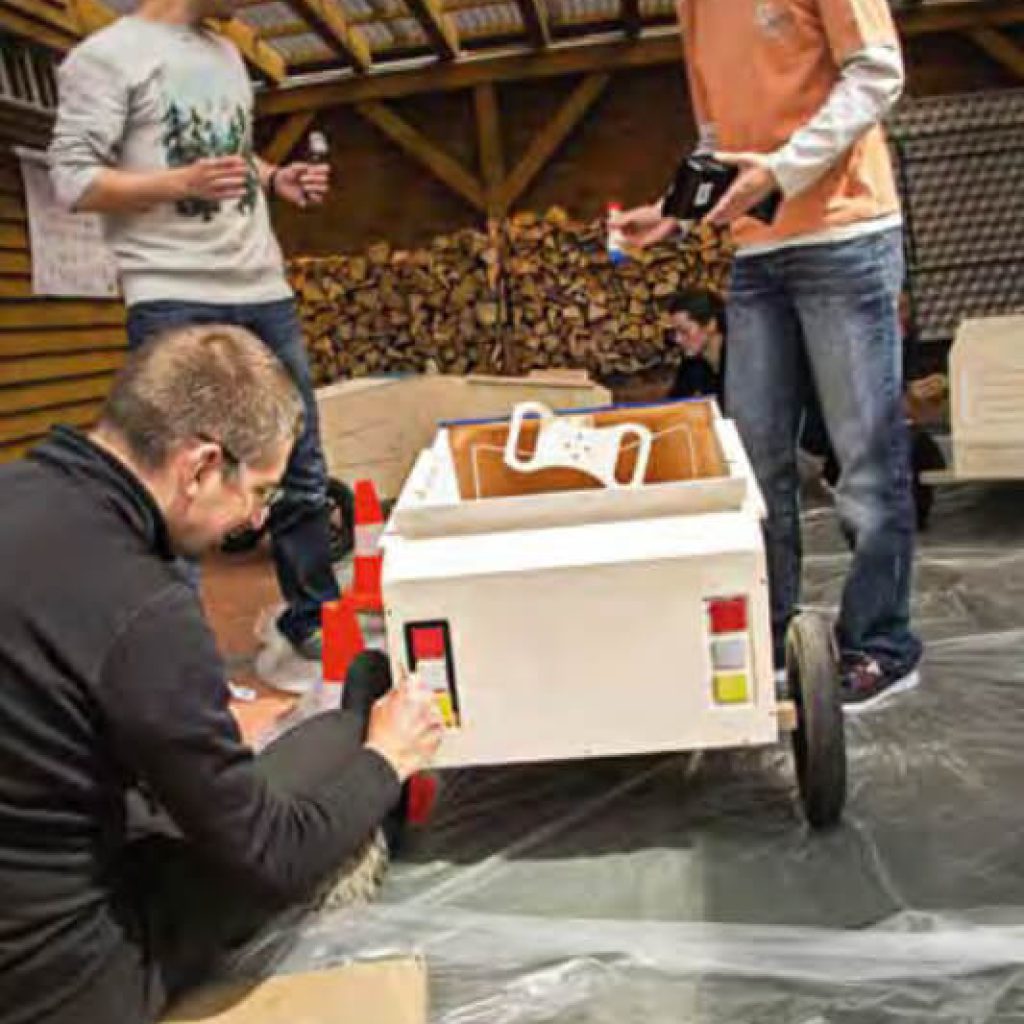 PETERS Hotel Firmenevent Seifenkistenbau