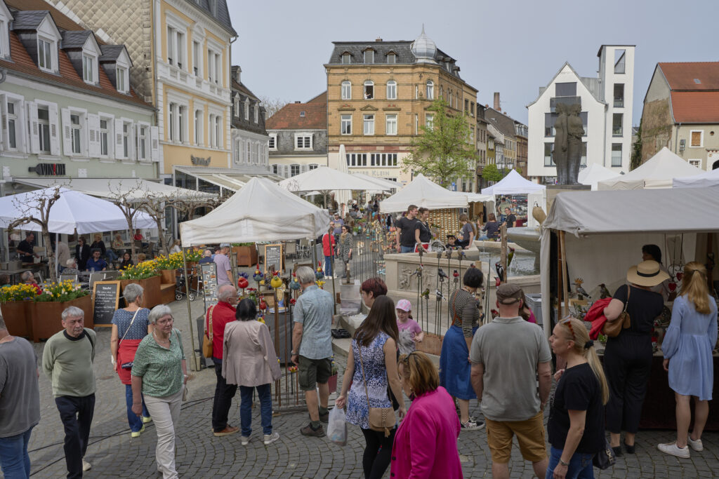 Kurzurlaub – kleine Auszeit mit großer Wirkung 1 Der Keramikmarkt auf dem historischen Marktplatz